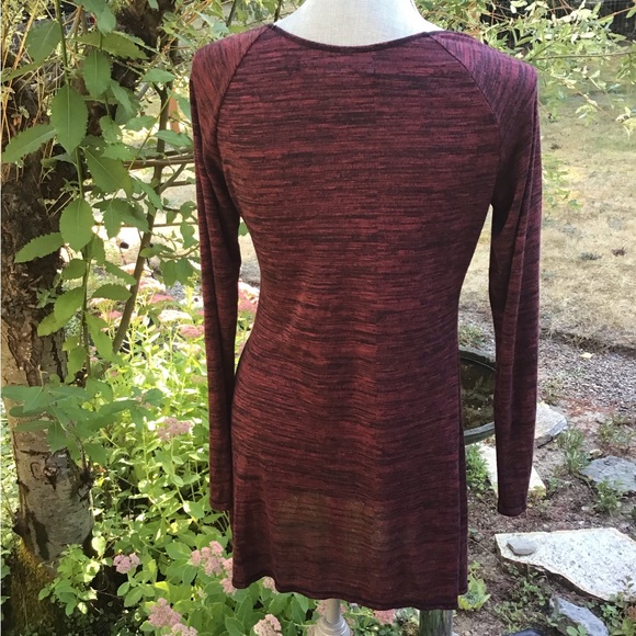Max Studio Vneck Tunic - Picture 2 of 3